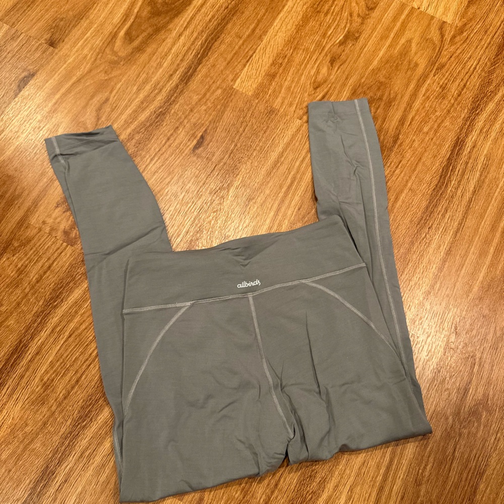 Gray leggings